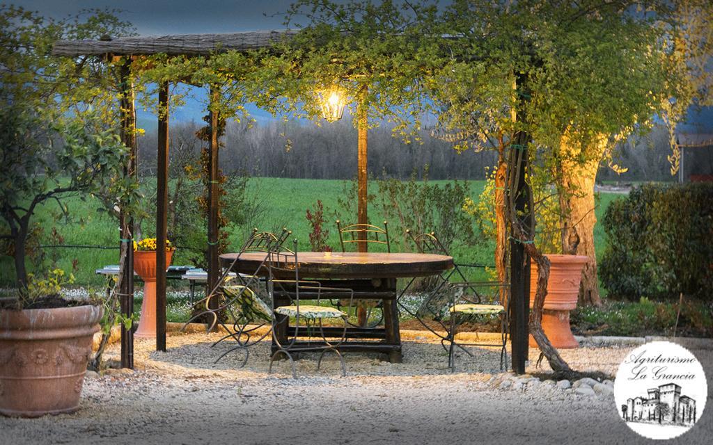 Agriturismo Castello La Grancia Di Spedaletto Pienza Buitenkant foto